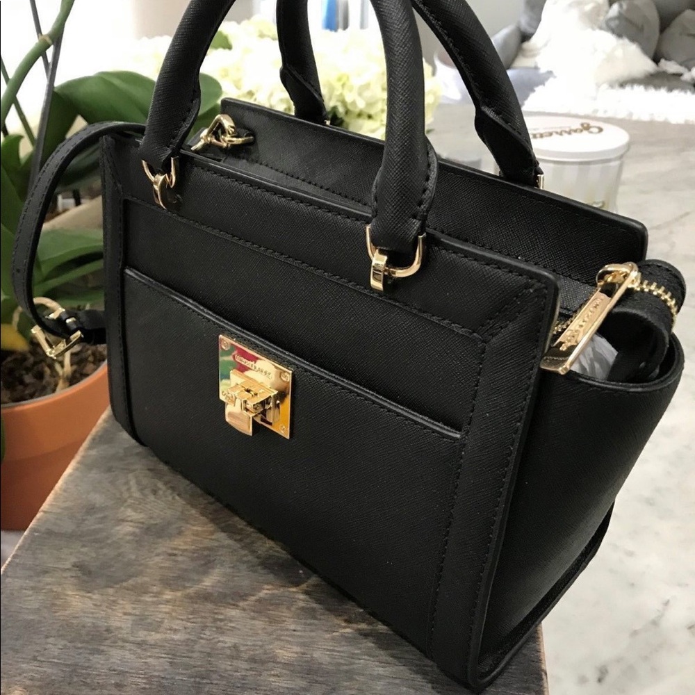 🌟MICHAEL KORS TINA SMALL SATCHEL💕
